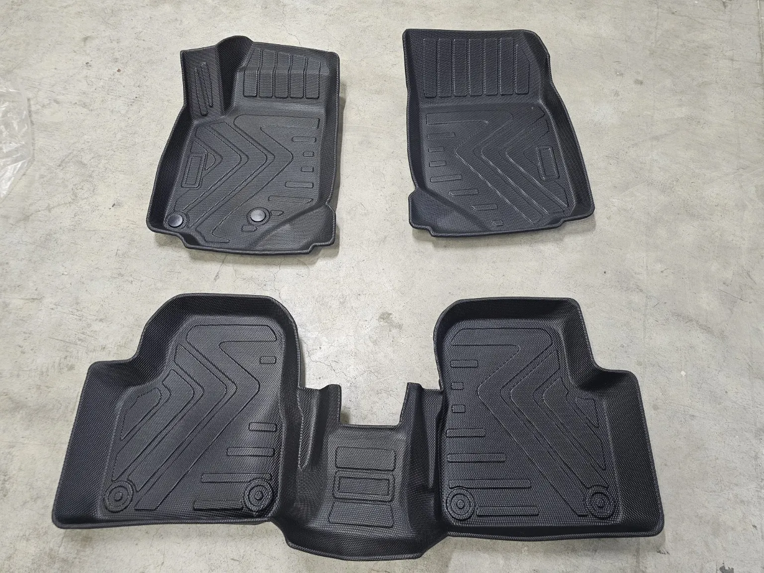 Image supplémentaire 1 de Tapis de Sol 7D Sur Mesure pour Opel Mokka – Protection Intégrale SUV, 100% Étanche & Matériau Premium