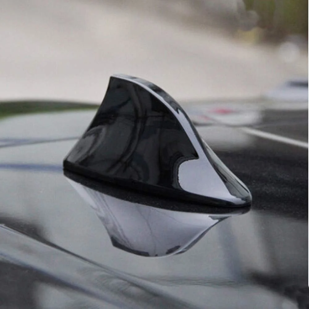 Image supplémentaire 1 de Antenne de Voiture Universelle Shark Fin – Amplificateur Signal FM/AM – Look Sportif – Prix Tunisie