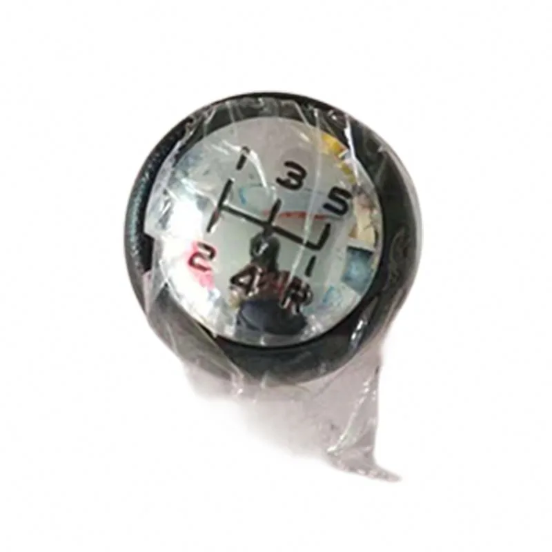Image supplémentaire 3 de Pommeau de Levier de Vitesse Universel Sport (5 & 6 Vitesses) – Finition Chrome & Cuir – Tunisie