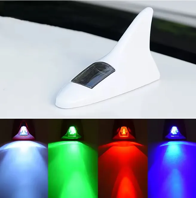 Image supplémentaire 1 de Antenne Requin Solaire Voiture 8 LED – Feu d’Avertissement Anti-Collision Universel